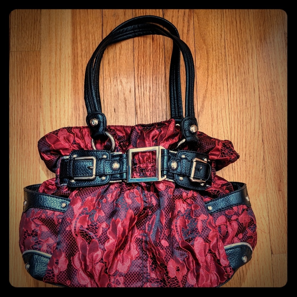 Wilsons leather red & black lace print handbag